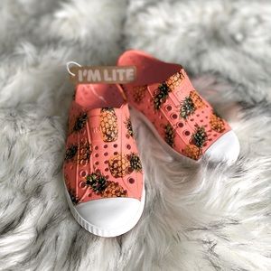 Kids Native Pineapple in Coral!